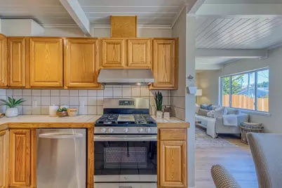 2085 Buchanan St, Seaside, CA 93955 - Photo 9