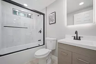 174 Redwood Dr 174, Hollister, CA 95023 - Photo 25