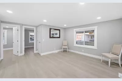 174 Redwood Dr 174, Hollister, CA 95023 - Photo 17
