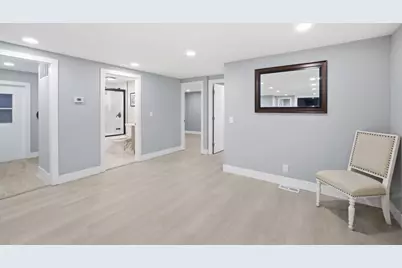 174 Redwood Dr 174, Hollister, CA 95023 - Photo 19