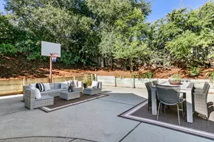 2172 Sierra Ventura Dr, Los Altos, CA 94024 - Photo 17