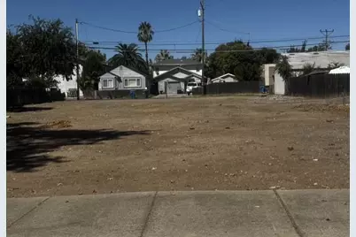 822 F St, Marysville, CA 95901 - Photo 25