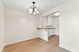 2745 Mauricia Ave B, Santa Clara, CA 95051 - Photo 13
