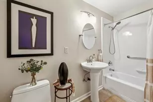 1915 Mount Vernon Ct 14, Mountain View, CA 94040 - Photo 19