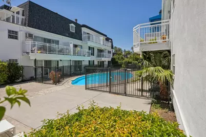 1915 Mount Vernon Ct 14, Mountain View, CA 94040 - Photo 23