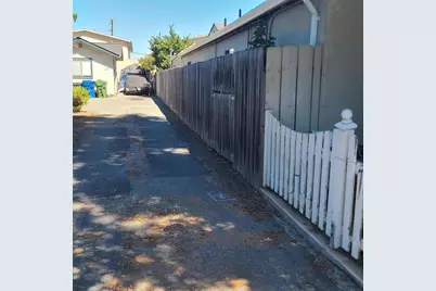 28 Topeka Ave, San Jose, CA 95128 - Photo 9