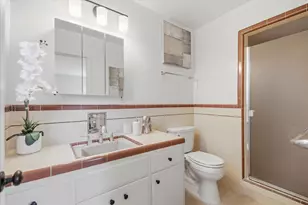 135 Pineview Ln, Menlo Park, CA 94025 - Photo 23