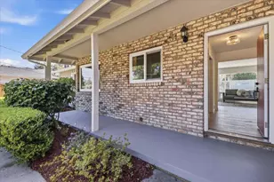 135 Pineview Ln, Menlo Park, CA 94025 - Photo 5