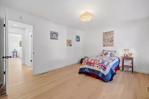 135 Pineview Ln, Menlo Park, CA 94025 - Photo 25