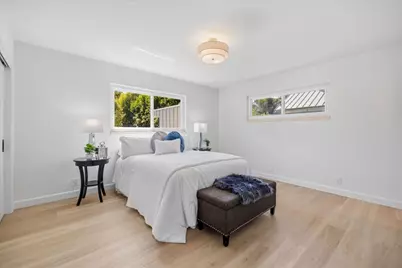 135 Pineview Ln, Menlo Park, CA 94025 - Photo 21