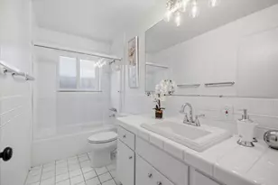 135 Pineview Ln, Menlo Park, CA 94025 - Photo 27