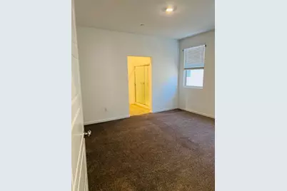 7352 Dorstone Way, Sacramento, CA 95829 - Photo 15
