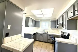 7913 Cottonleaf Way, Sacramento, CA 95828 - Photo 11