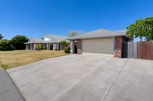 7913 Cottonleaf Way, Sacramento, CA 95828 - Photo 3