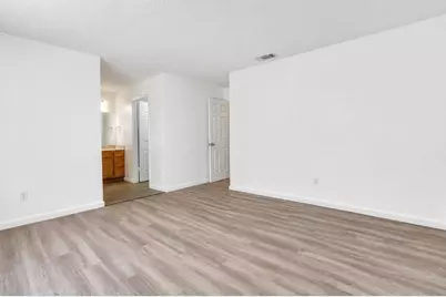 7913 Cottonleaf Way, Sacramento, CA 95828 - Photo 9