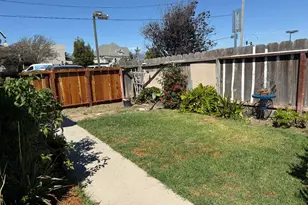 122 Martella St, Salinas, CA 93901 - Photo 7