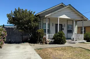 122 Martella St, Salinas, CA 93901 - Photo 5