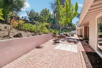 18570 Montpere Way, Saratoga, CA 95070 - Photo 45
