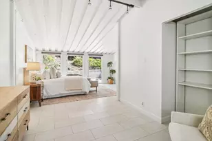 18570 Montpere Way, Saratoga, CA 95070 - Photo 35