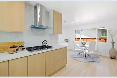 5011 Doyle Rd, San Jose, CA 95129 - Photo 23