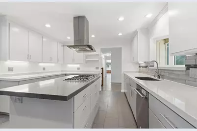 17488 Holiday Dr, Morgan Hill, CA 95037 - Photo 57