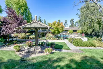 2140 Santa Cruz Ave B106, Menlo Park, CA 94025 - Photo 37