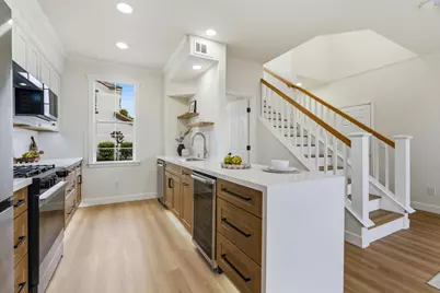 374 Marquetry Ct, San Jose, CA 95116 - Photo 9