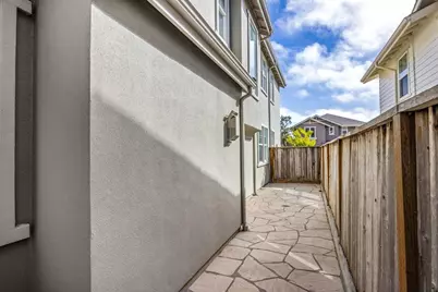 13 Connemara Dr, Pacifica, CA 94044 - Photo 51
