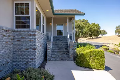 28951 Falcon Ridge, Salinas, CA 93908 - Photo 3