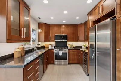 1184 Crespi Dr, Pacifica, CA 94044 - Photo 15