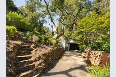 862 Chiltern Rd, Hillsborough, CA 94010 - Photo 47