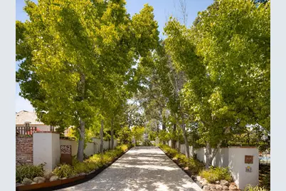 862 Chiltern Rd, Hillsborough, CA 94010 - Photo 3