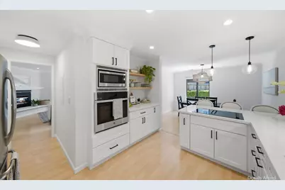 2411 Carlmont Dr 107, Belmont, CA 94002 - Photo 19