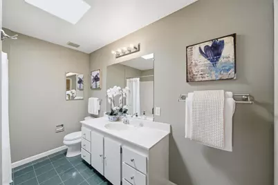 2411 Carlmont Dr 107, Belmont, CA 94002 - Photo 31