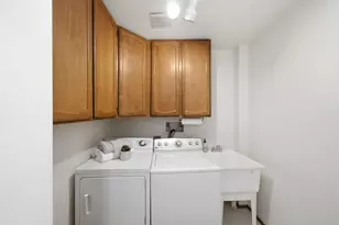 2411 Carlmont Dr 107, Belmont, CA 94002 - Photo 9