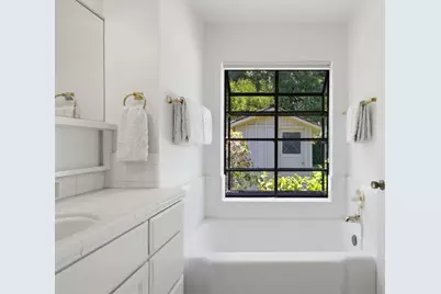 653 Rosewood Ct, Los Altos, CA 94024 - Photo 25