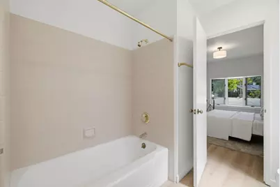 653 Rosewood Ct, Los Altos, CA 94024 - Photo 33