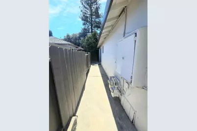 910 Academy Ave, Belmont, CA 94002 - Photo 17
