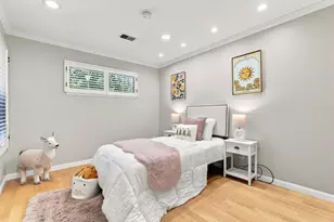 1637 Grant Rd, Mountain View, CA 94040 - Photo 19