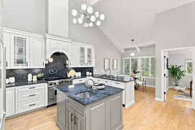 1637 Grant Rd, Mountain View, CA 94040 - Photo 11