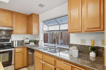 201 Knights Cir, Vallejo, CA 94591 - Photo 9