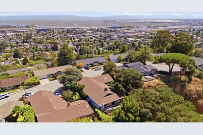 13 Del Rey Ct, San Carlos, CA 94070 - Photo 25