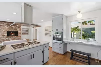 13 Del Rey Ct, San Carlos, CA 94070 - Photo 11