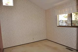 17590 Holiday Dr, Morgan Hill, CA 95037 - Photo 11