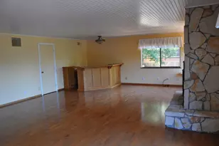 17590 Holiday Dr, Morgan Hill, CA 95037 - Photo 11