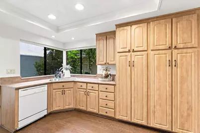 7229 Via Sendero, San Jose, CA 95135 - Photo 11