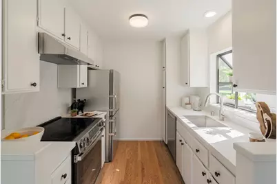 905 W Middlefield Rd 918, Mountain View, CA 94043 - Photo 7