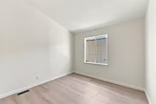 1085 Tasman Dr 123, Sunnyvale, CA 94089 - Photo 21
