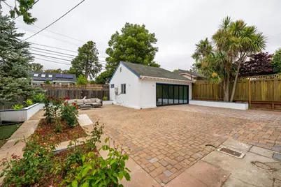 1204 Cortez Ave, Burlingame, CA 94010 - Photo 43