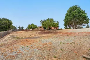 9604 Martin Ln, Salinas, CA 93907 - Photo 17